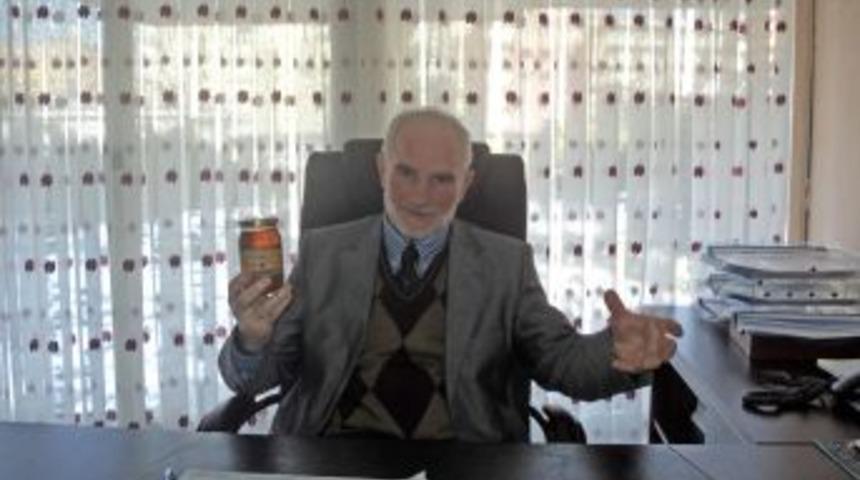 "Piyasada ucuzluğu ile reklamı yapılan bal kaliteli bala g&ouml;lge d&uuml;ş&uuml;r&uuml;yor"