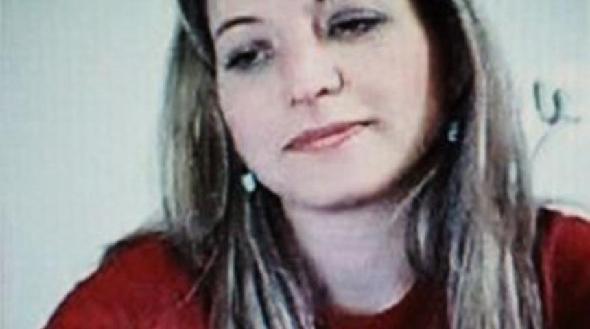 Boşandığı eski karısını bı&ccedil;akladı