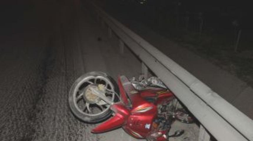 Vicdansız s&uuml;r&uuml;c&uuml; &ccedil;arptı ka&ccedil;tı