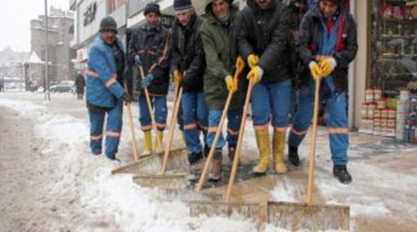 Kar festivaline kar engeli