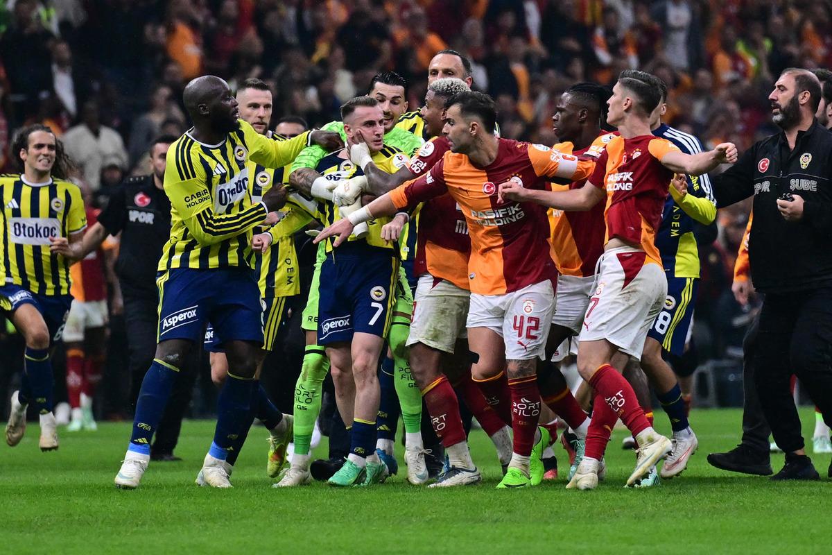 BİR DERBİYLE DEPREM! FATURA SADECE İSMAİL KARTAL A MI? 6