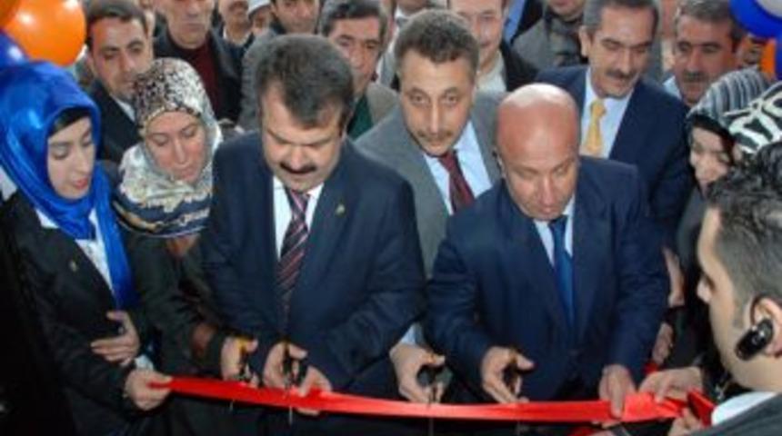 AK Parti Diyarbakır Bağlar il&ccedil;e binası hizmete girdi