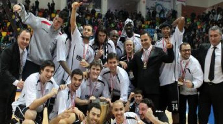 Basketbol'un T&uuml;rkiye Kupası Banvit'i 78 - 74 yenen Beşiktaş Milangaz'ın