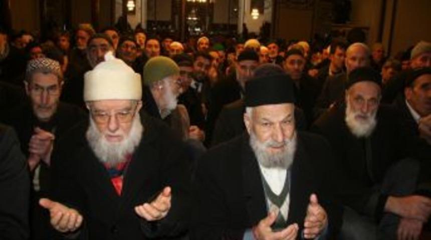 Ulu Cami&rsquo;deki ziyafette kulakların pası silindi