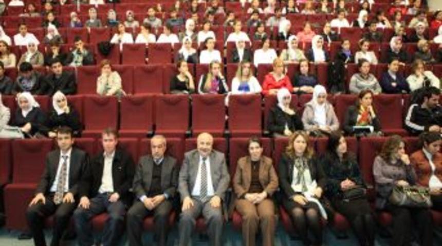 Adıyaman &Uuml;niversitesi'nde kadın konferansı d&uuml;zenlendi