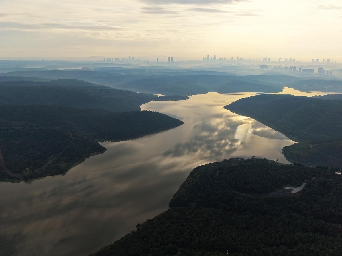 İstanbul da su seviyesi yükselince ortaya bu görüntü çıktı! Tarihi kemere kadar ulaştı 1