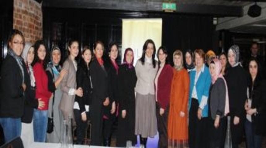 İsve&ccedil;&rsquo;teki Kululu kadınlar, Ayşe T&uuml;rkmenoğlu&rsquo;nu misafir etti