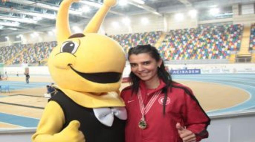 T&uuml;rk atletler Balkan Şampiyonası&rsquo;na damgasını vurdu