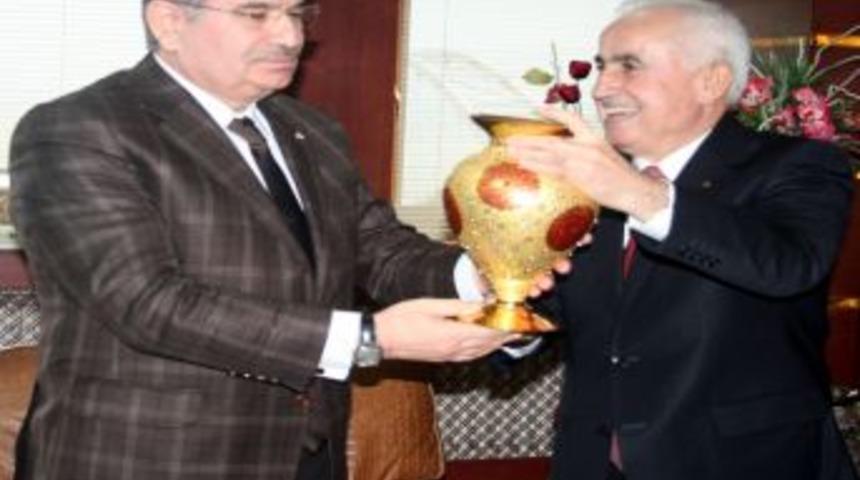 İ&ccedil;işleri Bakanı Şahin: İsme takılmayalım