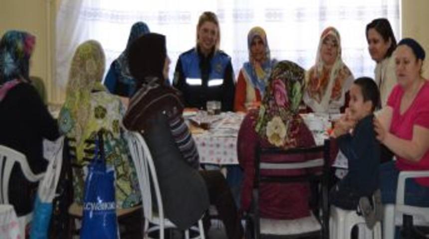 Bayan kursiyerlere emniyet desteği