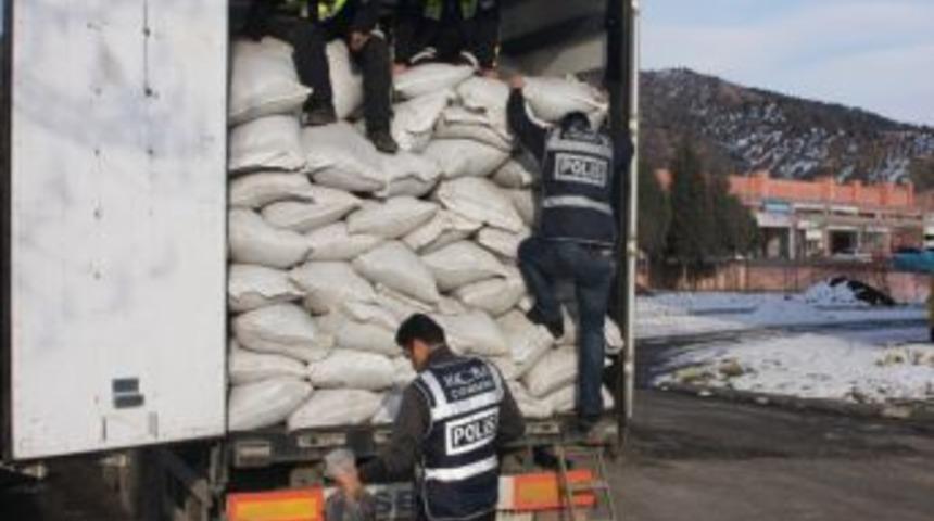 &Ccedil;orum'da ka&ccedil;ak &ccedil;ay operasyonu