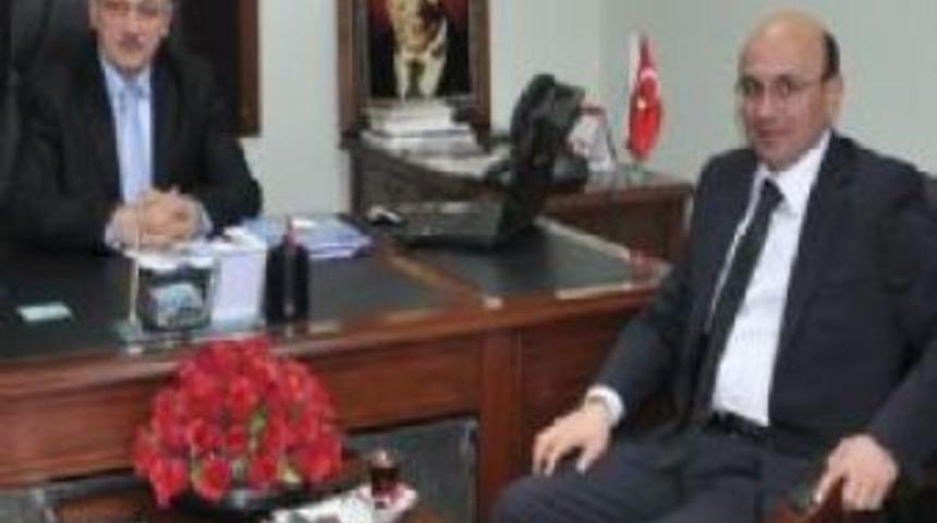 Başkan Oral'dan m&uuml;d&uuml;rlere ziyaretler