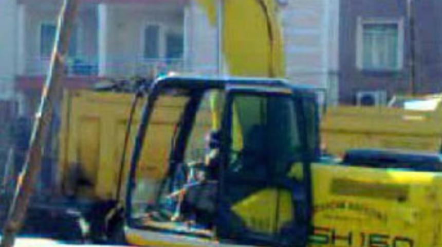 K&uuml;&ccedil;&uuml;k kep&ccedil;e operat&ouml;r&uuml; hayrete d&uuml;ş&uuml;rd&uuml;