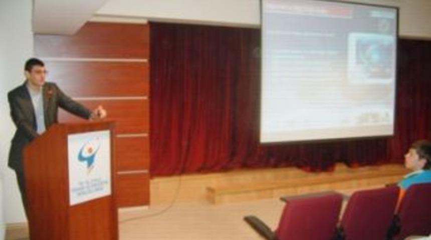 &Ouml;ğrencilere internet kullanımı semineri
