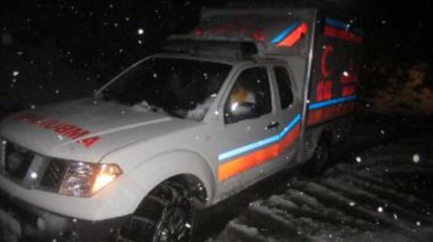 Kar ambulansı hayat kurtardı