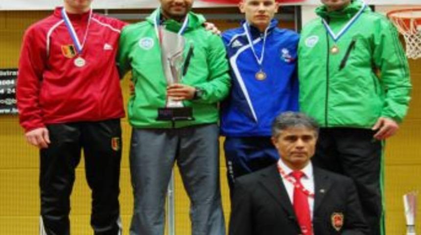 Kaskisporlu karateciler İsviçre’den altın madalya ile döndü