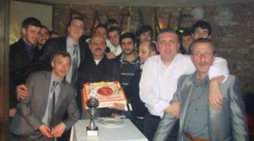 Doğanspor'dan unutulmaz şampiyonluk kutlaması