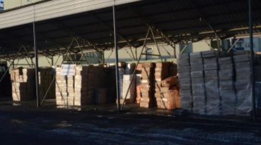 Hakkari'de 4 milyon liralık ka&ccedil;ak malzeme ele ge&ccedil;irildi