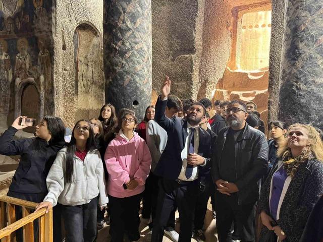 Sınıfa dönüşen tarihi manastır öğrencileri ağırladı 2