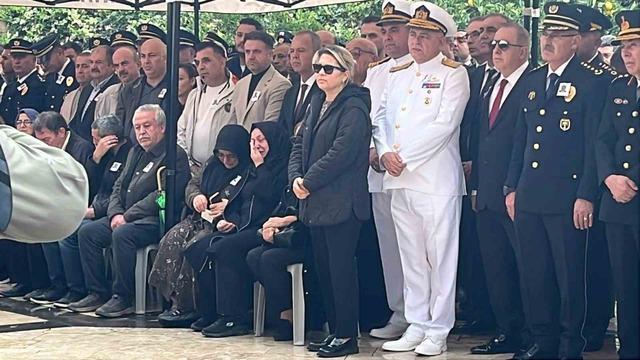 Hayatını kaybeden Muratpaşa Kaymakamı Kara gözyaşlarıyla uğurlandı 2