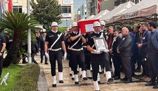 Hayatını kaybeden Muratpaşa Kaymakamı Kara gözyaşlarıyla uğurlandı