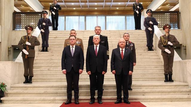 Milli Savunma Bakanı Güler, Bulgaristan ve Romanya'dan mevkidaşlarıyla ortak basın toplantısında konuştu