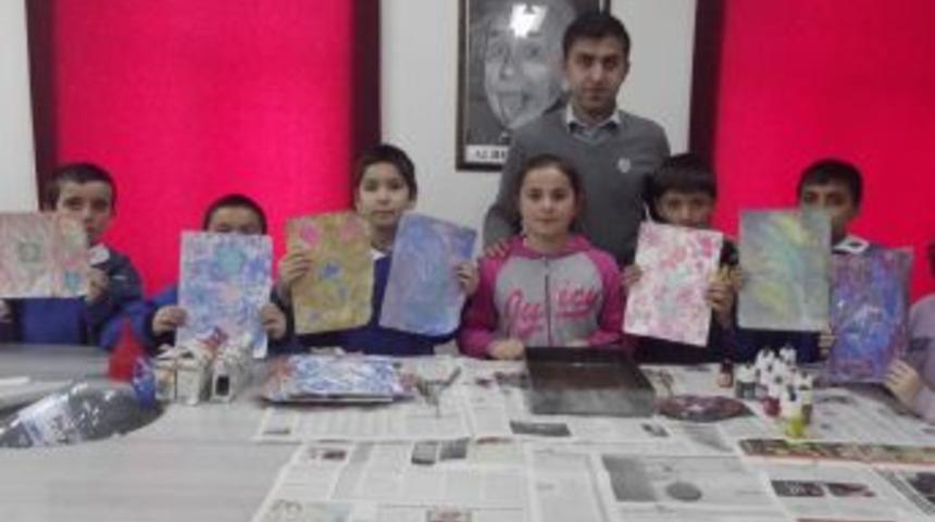 Ebru kursuna &ouml;ğrencilerden b&uuml;y&uuml;k ilgi