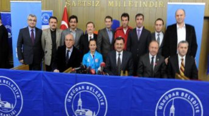 D&uuml;nya 3.'s&uuml; Aslı &Ccedil;akır Alptekin&rsquo;den Mustafa Kara&rsquo;ya ziyaret etti