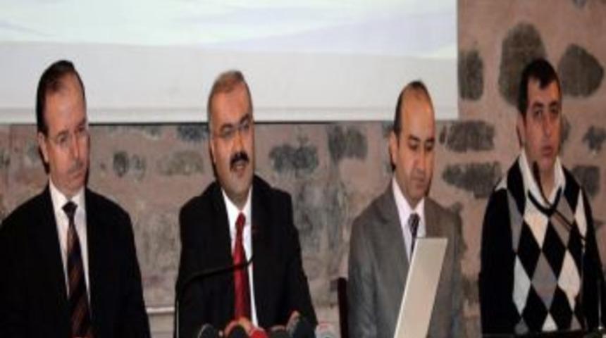 Bursa Ulu Cami&rsquo;de engeller kalkıyor