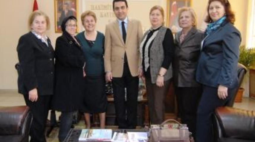 Yardımseverler Derneği &uuml;yeleri Başkan Bah&ccedil;eci&rsquo;yi ziyaret etti