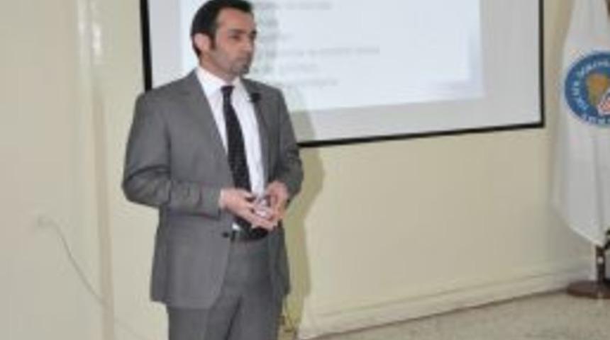 Tatvan'da üniversitelilere etkili iletişim semineri