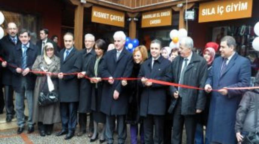 İneg&ouml;l Belediyesi, 2. Hanımlar El Emeği &Ccedil;arşısı'nı hizmete a&ccedil;tı