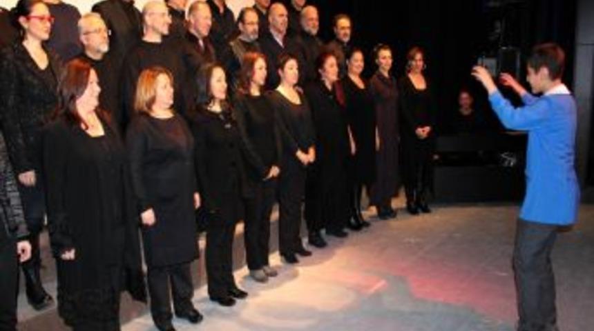 &Ouml;ğrenciler, &ccedil;ok sesli koroyu tanıdı