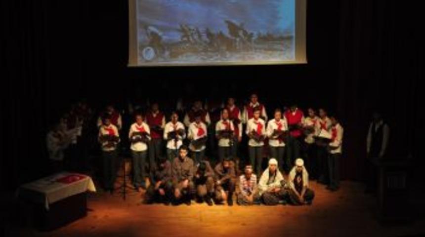 Fethiye'de İstiklal Marşı'nın kabul&uuml;n&uuml;n 91'nci yılı kutlaması