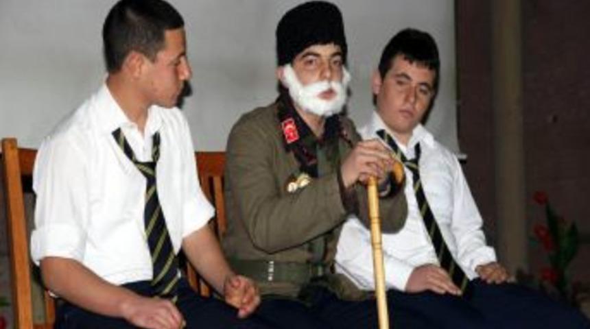 İstiklal Marşı&rsquo;nın kabul&uuml; kutlandı