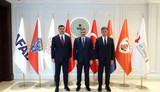 İçişleri Bakanı Çiftçi, İzmir Büyükşehir Belediye Başkanı Tugay'ı kabul etti