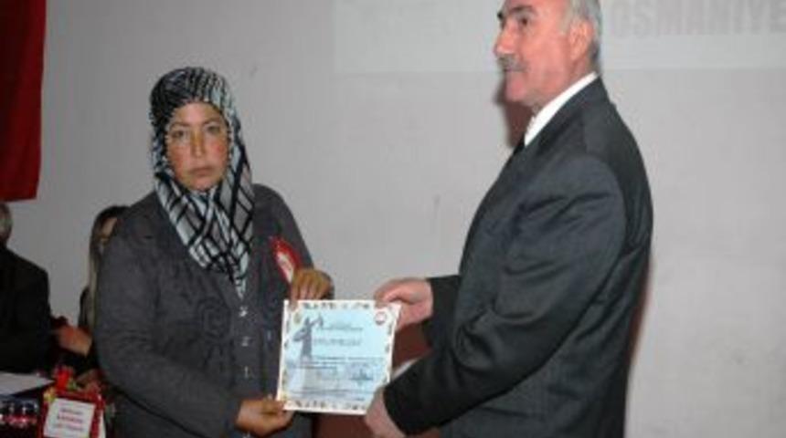 Osmaniye&rsquo;de kadın &ccedil;ift&ccedil;iler yarıştı