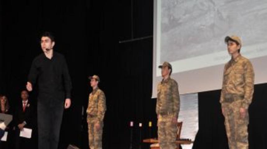 "İstiklal Marşı&rsquo;na sahip &ccedil;ıkmak demek &uuml;lkemize sahip &ccedil;ıkmak demektir"