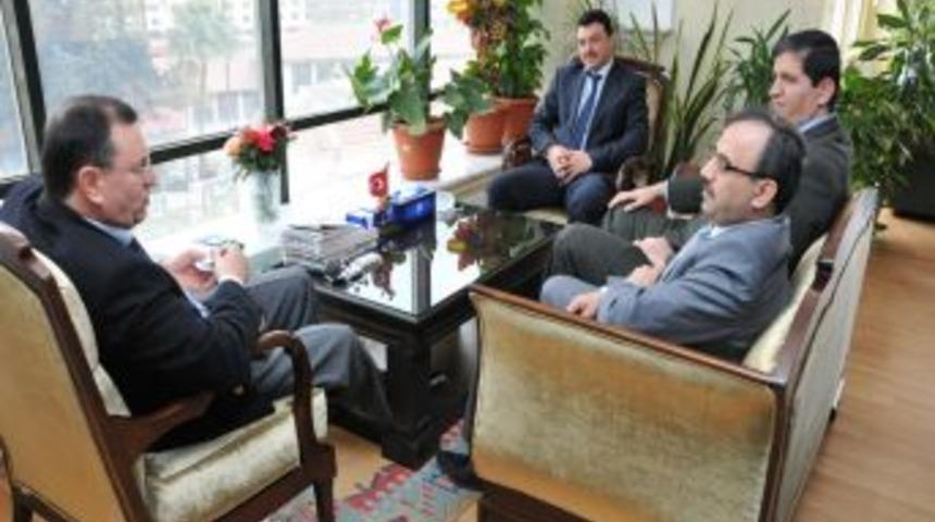 HASDER y&ouml;netiminden Başkan Savaş&rsquo;a balo daveti