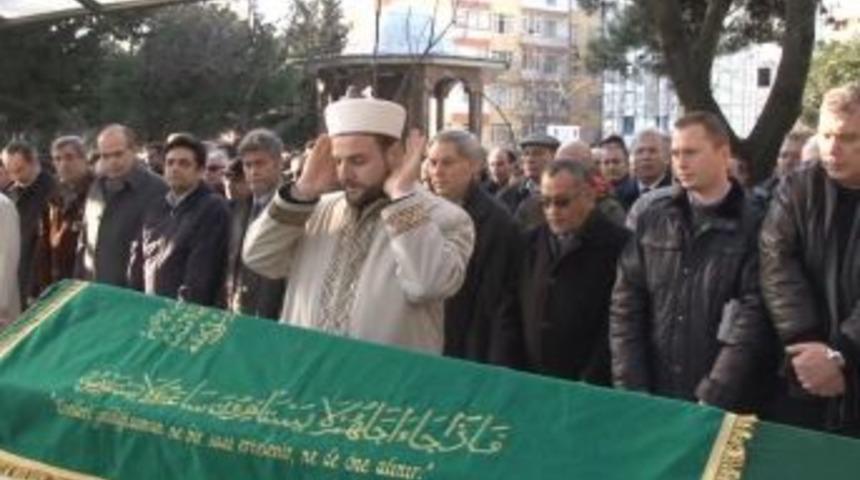 Gazeteci Ertan G&ouml;kalp, son yolculuğuna uğurlandı