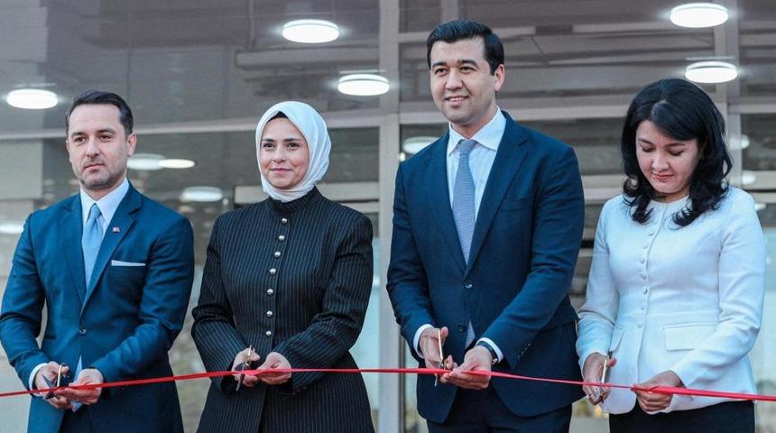 T3 Vakfı Özbekistan'da "Bilim Taşkent Merkezi"ni hizmete açtı