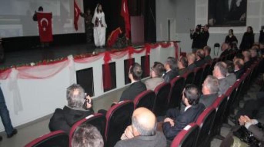 Kars&rsquo;ta İstiklal Marşı coşkusu