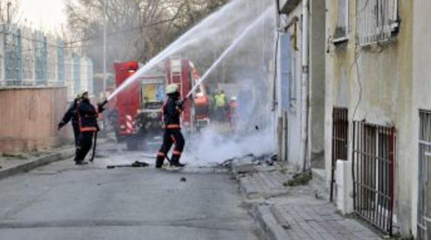 Fatih&rsquo;te yangın paniği