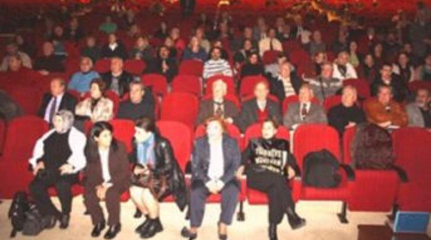 N&uuml;kleer Karşıtı Platforma siyasetmi karışıyor