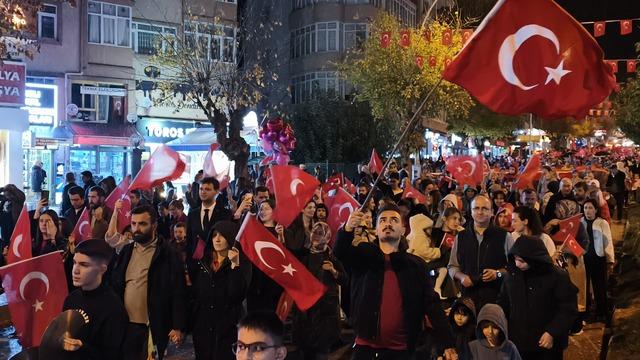 Karabük'te Cumhuriyet Bayramı kutlamaları kapsamında fener alayı düzenlendi