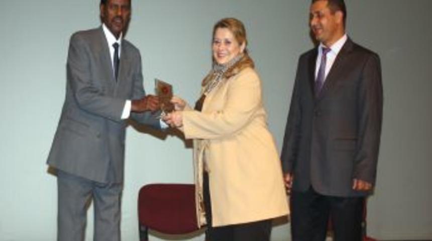 İzmir'de g&ouml;rkemli Tıp Bayramı kutlaması