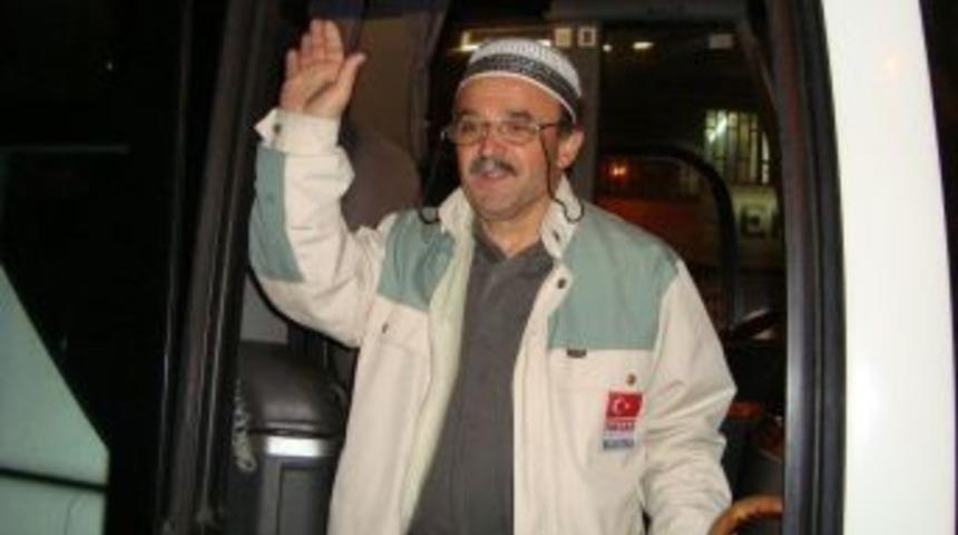 İlk Umre Kafilesi Alaplı'ya D&ouml;nd&uuml;