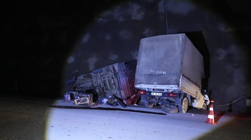Kastamonu'da iki kamyonet çarpıştı: 9 yaralı