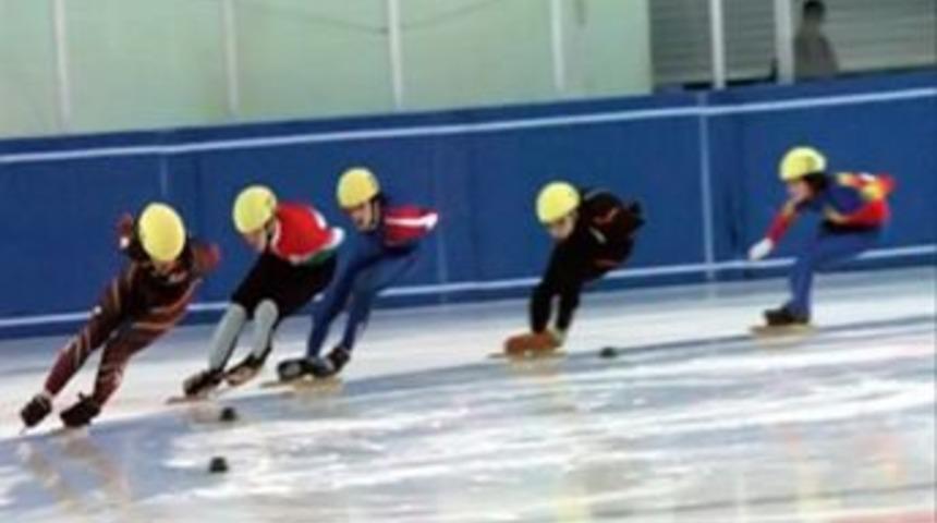 Dünya Gençler Short Track Şampiyonası başlıyor