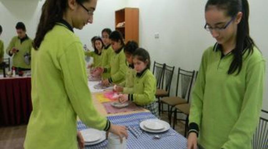 &Ouml;zel Celal Değer Kolejinde sıra dışı eğitim uygulamaları